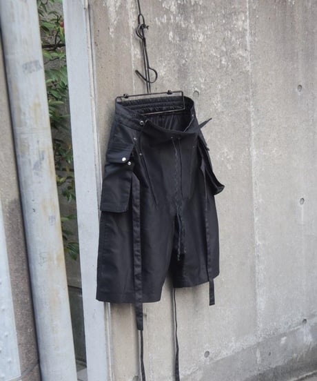 WILDFRÄULEIN "Three-d cargo shorts" Black molskin.