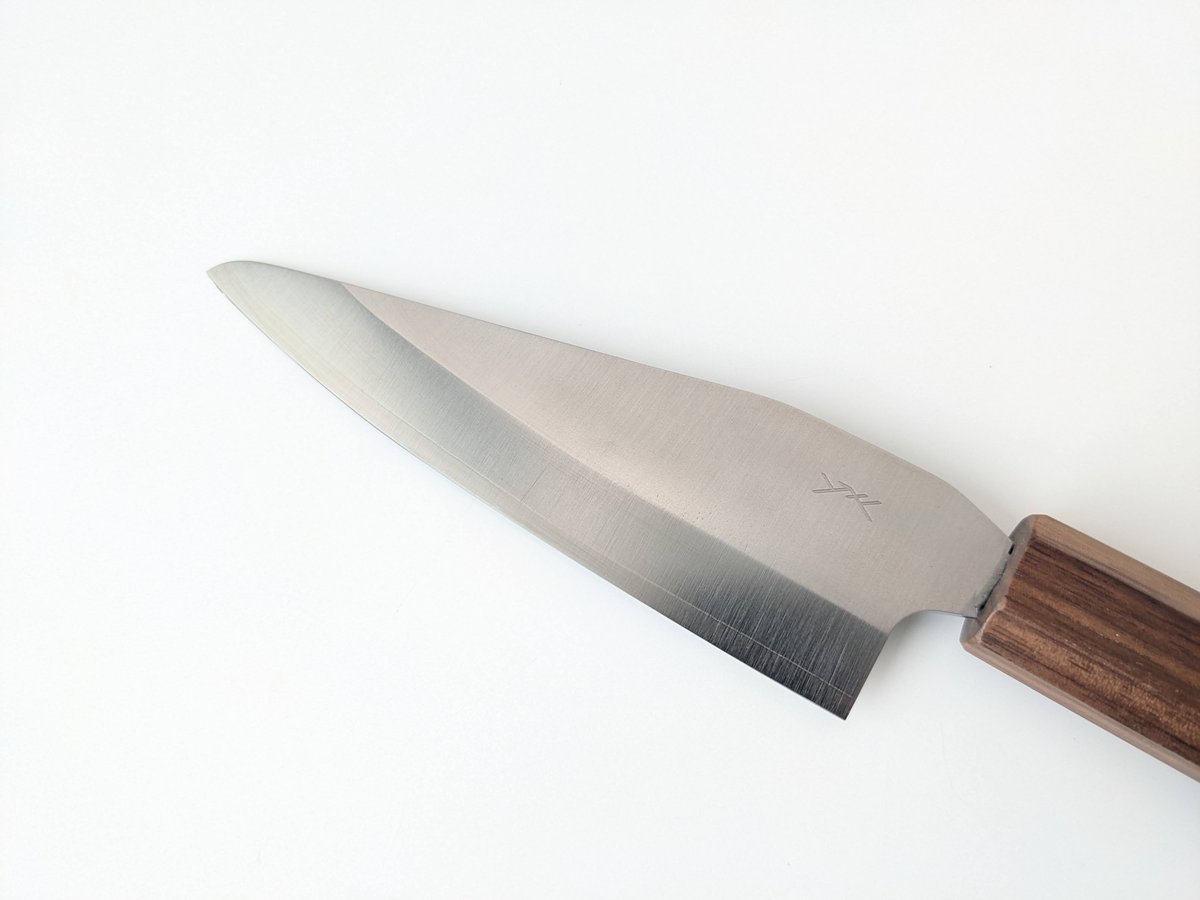 QE0012 | HATSU | VG7 | 巴刃 (小三徳) | ウォルナット八角柄 | タ