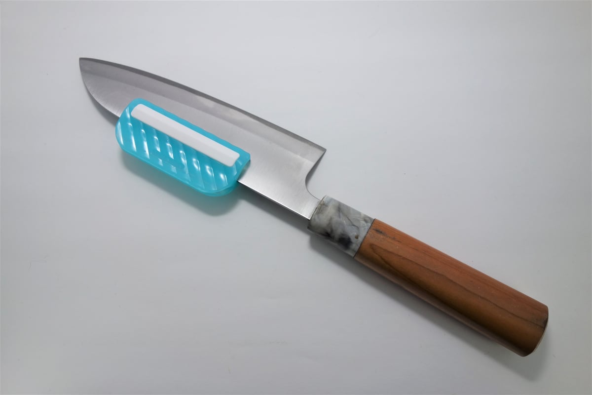 【掘り出し物】HENCKELS 　包丁、包丁研ぎつきホルダー　おしゃれ fit=scale-down,w=1200