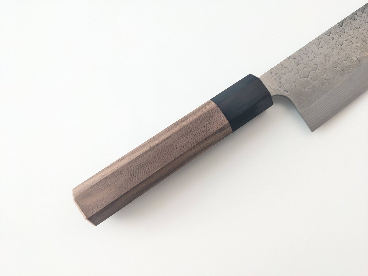 A0266 | VG10積層 | 三徳 | 鎚目 | ウォルナット八角柄(黒口輪