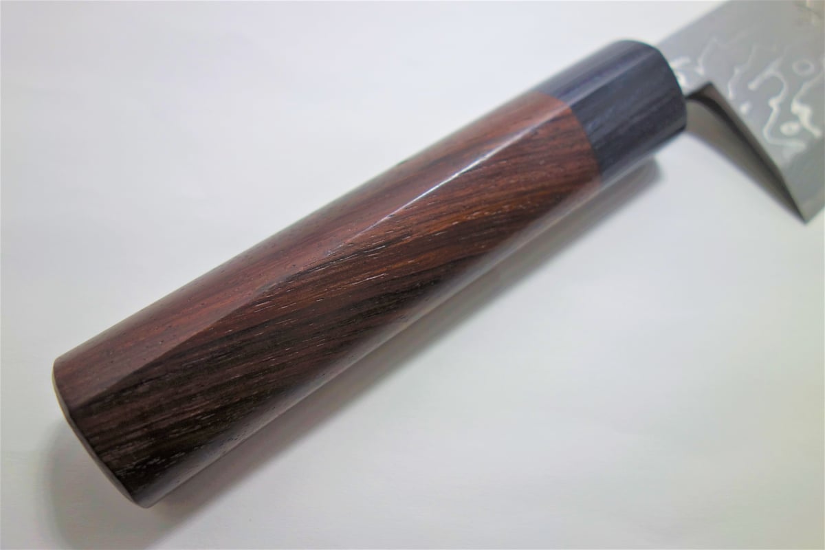 切付型相出刃 相出刃 出刃 6寸 18cm 紫檀柄 バフ仕上げ済み 研ぎ済み C0512 | 出刃6寸 | 白紙積層 | 紫檀しのぎ柄 | タケフナイフビレッジ