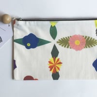 ポーチ <Floral grid>