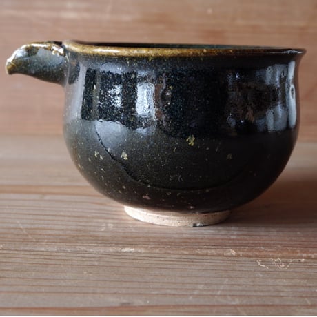 黒釉　片口Ⅱ