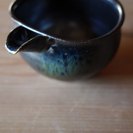黒釉　片口