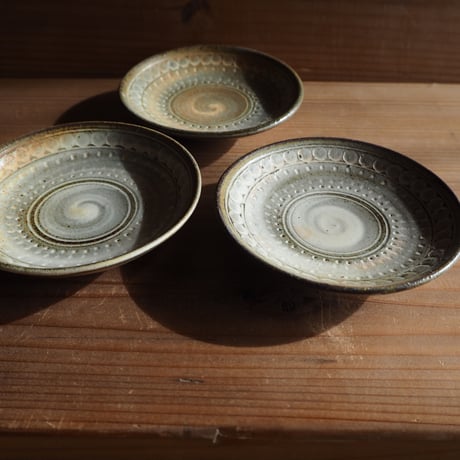 三島　豆皿