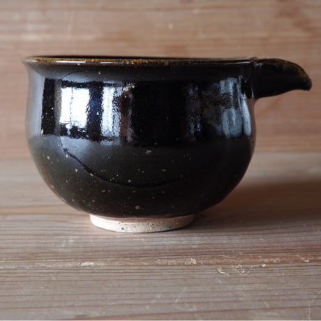 黒釉　片口Ⅱ