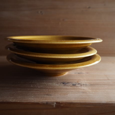 黄釉　浅鉢
