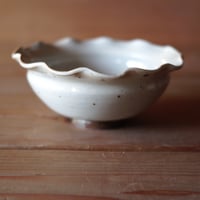 白化粧　ふちなぶり鉢(中)