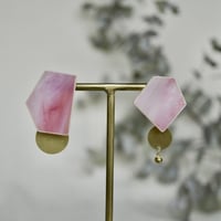 ガラスと真鍮パーツの耳にぴったりするイヤリング　 Glass and Brass Clip-on earrings
