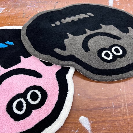 FACE RUG