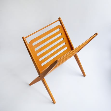 Wooden magazine rack