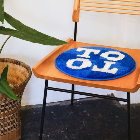 Jeffrey Sincich "TOTO"  ChairRug(椅子敷き)