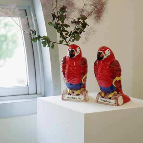 Ceramic parrot flower vase