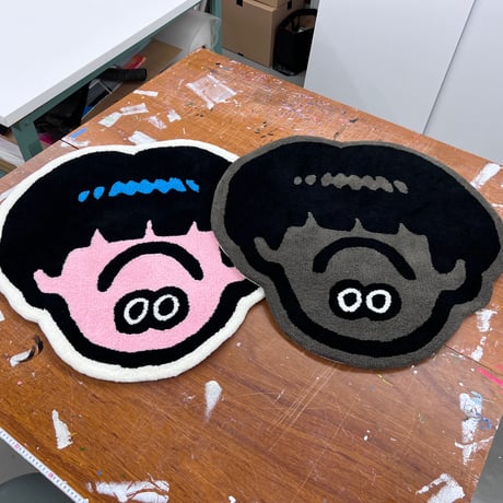 FACE RUG