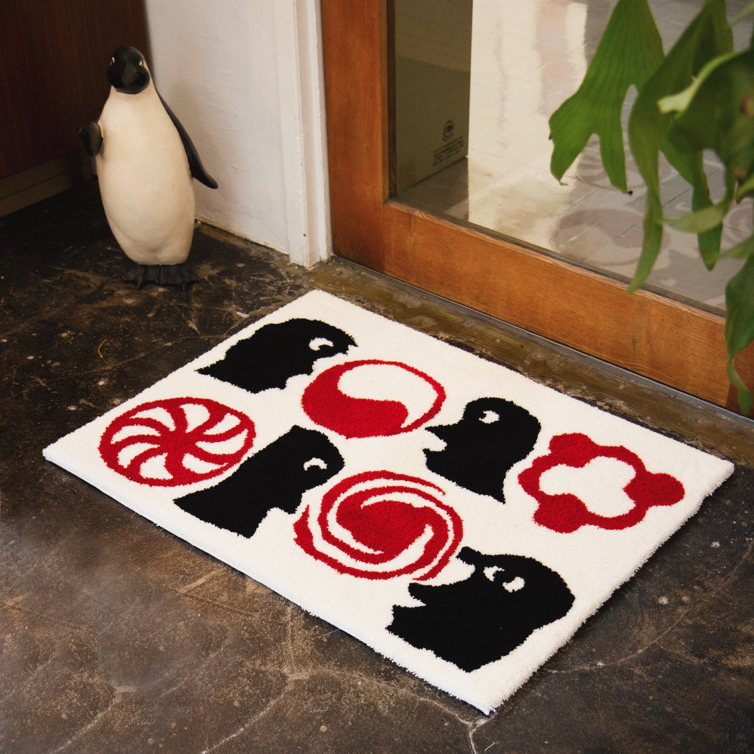 Taimani small rug※本日のみお値下げ中！ Taimani small rug※本日のみお値下げ中！ Mini Rugs – The Rug Shop