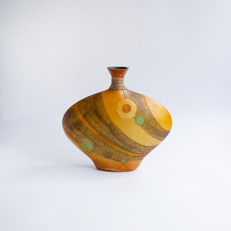 Polystone flower vase