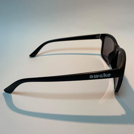 Ajna Glasses　伊藤光学偏光レンズ　グレー