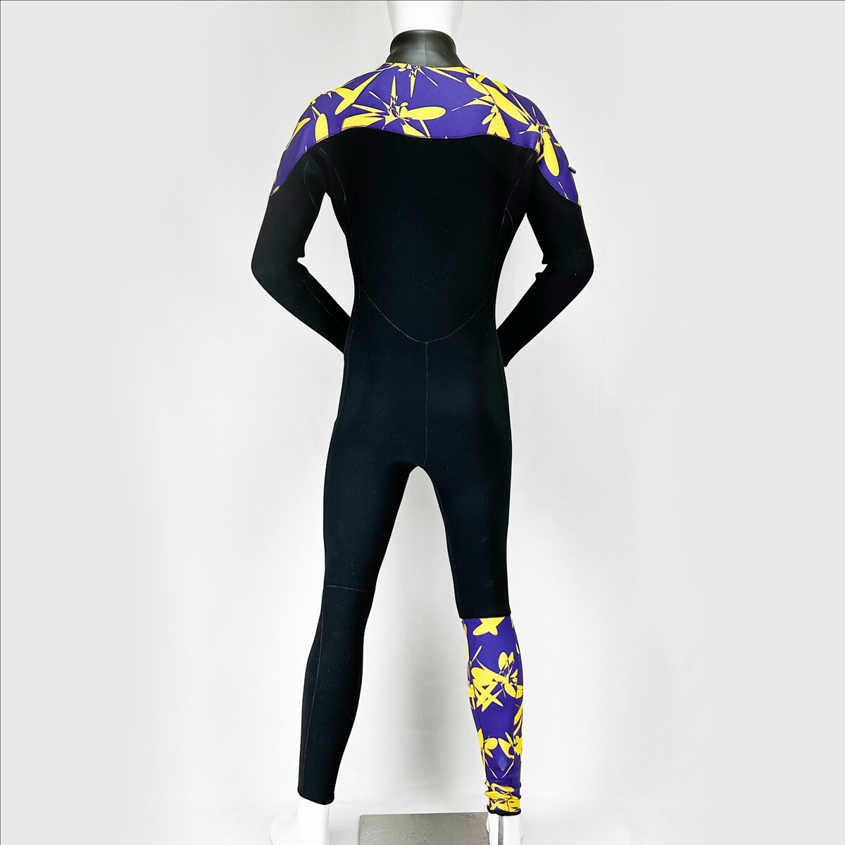 SRF WET フルスーツ | AWAKE JAPAN STORE