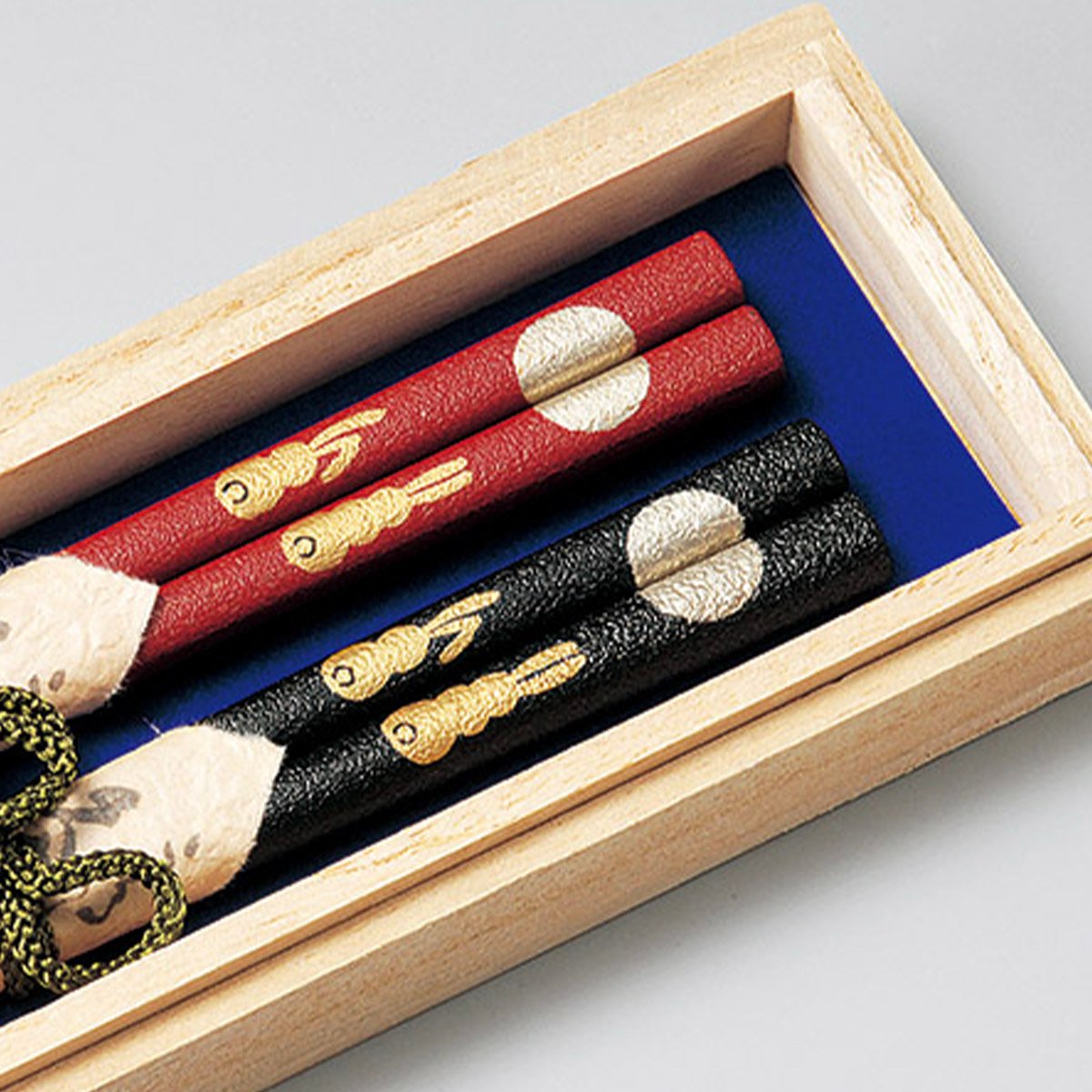 新品・未使用【　お二人用・　お箸・兎箸置き・小皿・コースター・各2点セット　】 月見うさぎ蒔絵ふたり箸 | 【公式】うるしギャラリー久右衛門