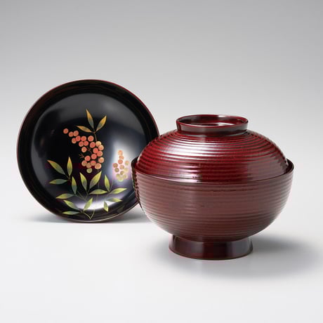 上質時代朱漆に優美な鶴蒔絵のお椀2点(検輪島塗蒔絵椀 上質時代朱漆に優美な鶴蒔絵のお椀2点(検輪島塗蒔絵椀