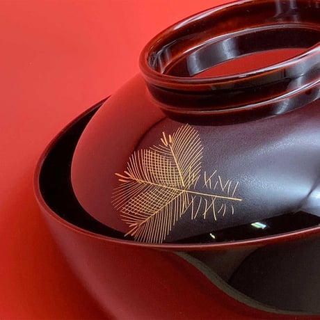 沈金若松 雑煮椀（溜）
