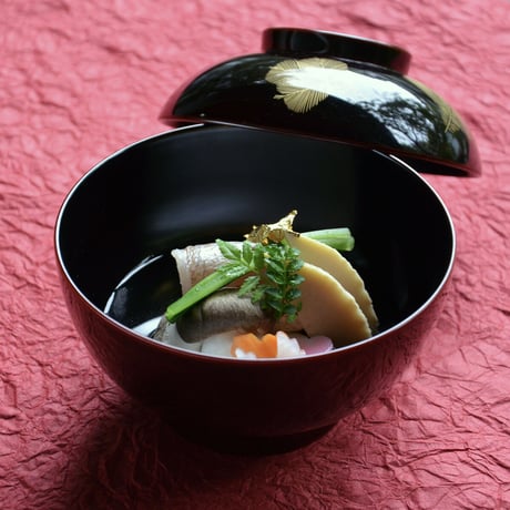 沈金若松 雑煮椀（朱）