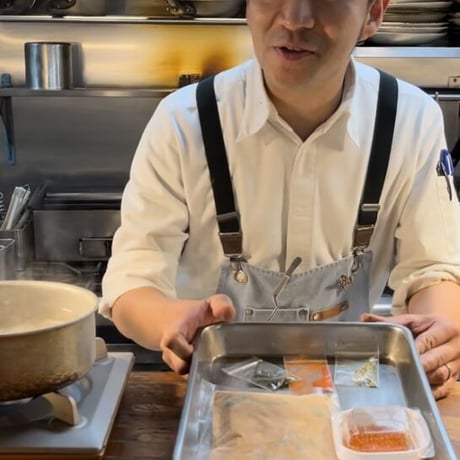 炭の香りがする究極のミートソース