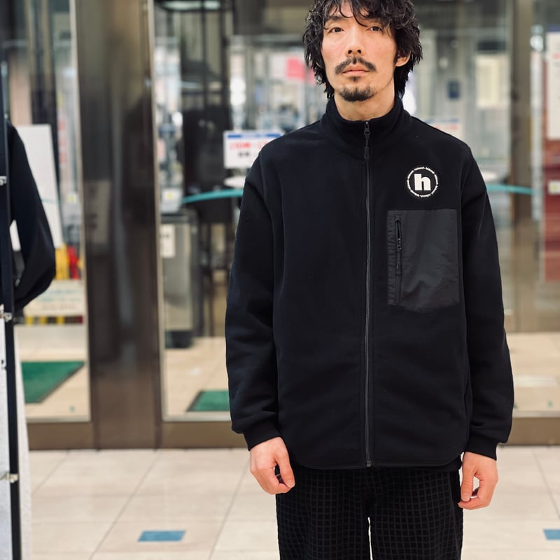 h-logo フリースベスト BLACK / M / L / XL | HIDEOUT (ハイ h-logo フリースベスト BLACK / M / L / XL | HIDEOUT (ハイ