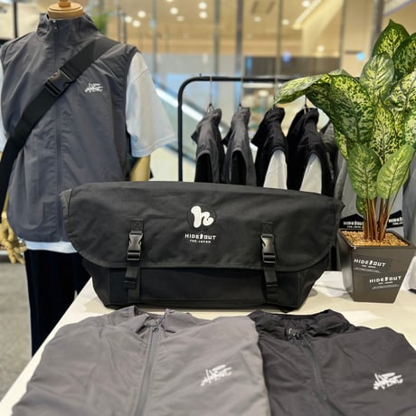 「h-logo」MESSENGER BAG / BLACK / ONE SIZE