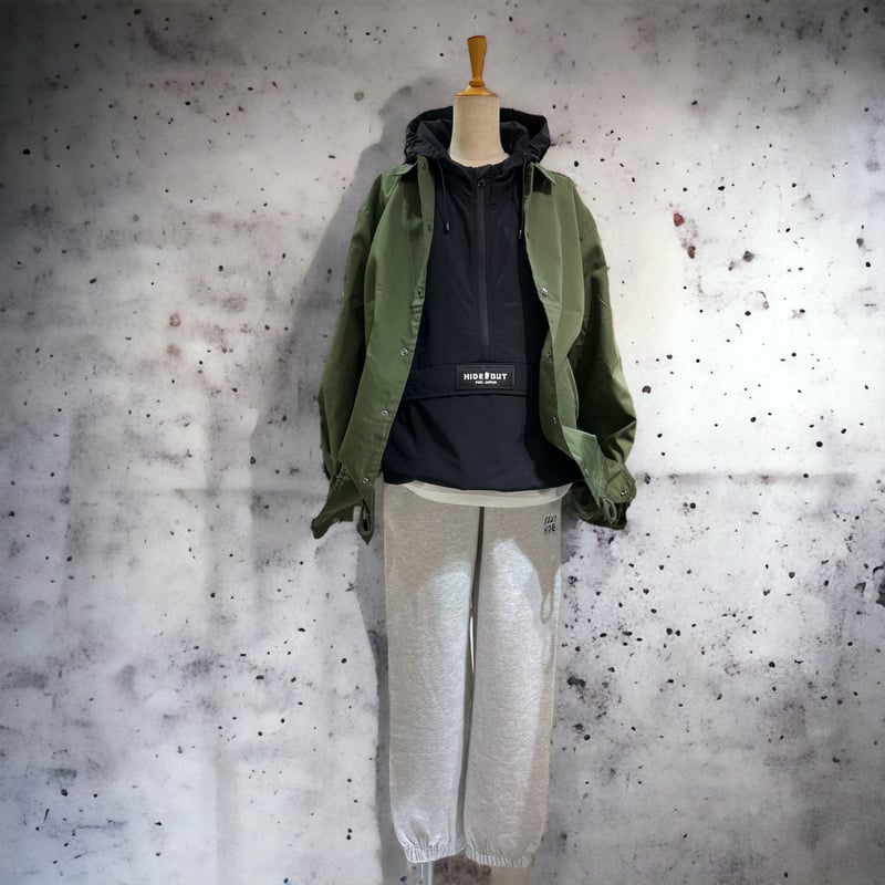 美品☆モラビトブラン ダウンベスト 総柄 ロゴ ジレ ジャケット