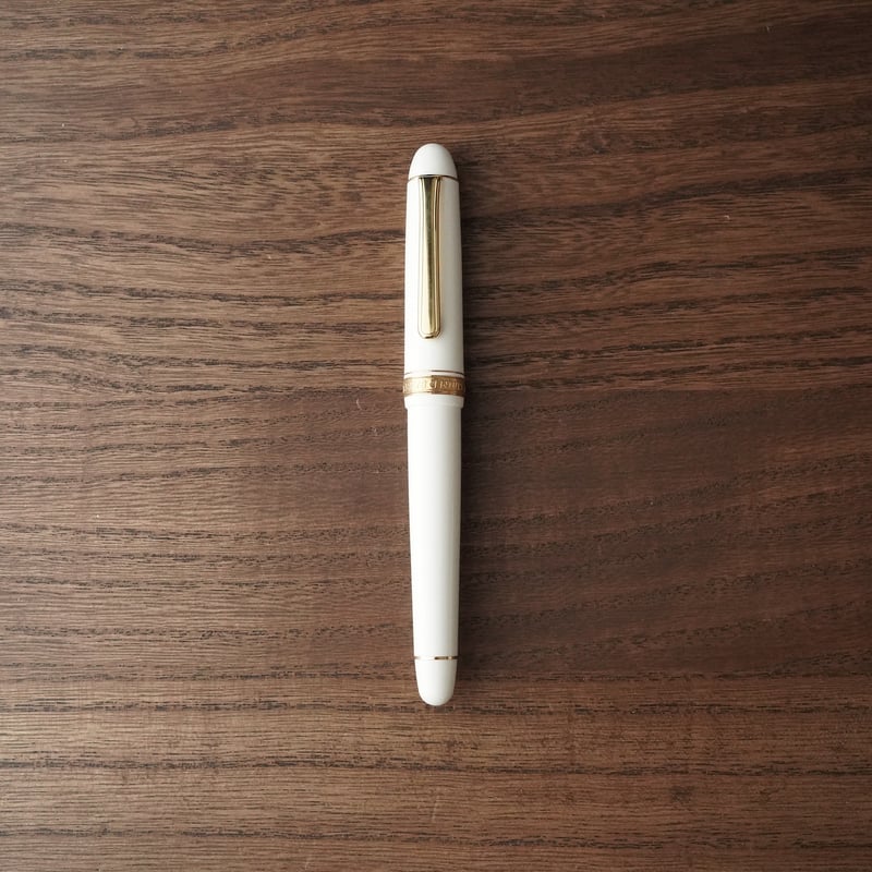 万年筆#3776 センチュリー シュノンソーホワイト 細字（プラチナ万年筆