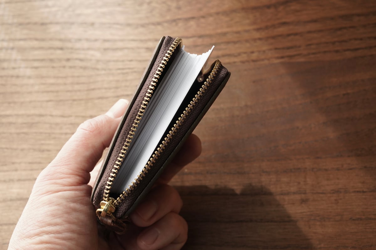 minimaround｜シンプルで自由な小さい財布（ブラック）CT09 | DIALOG NO