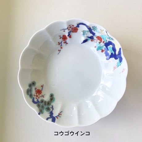 色絵 菊形鉢 中