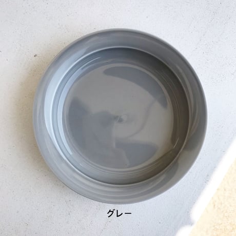もぐもぐごっくん　リム深皿