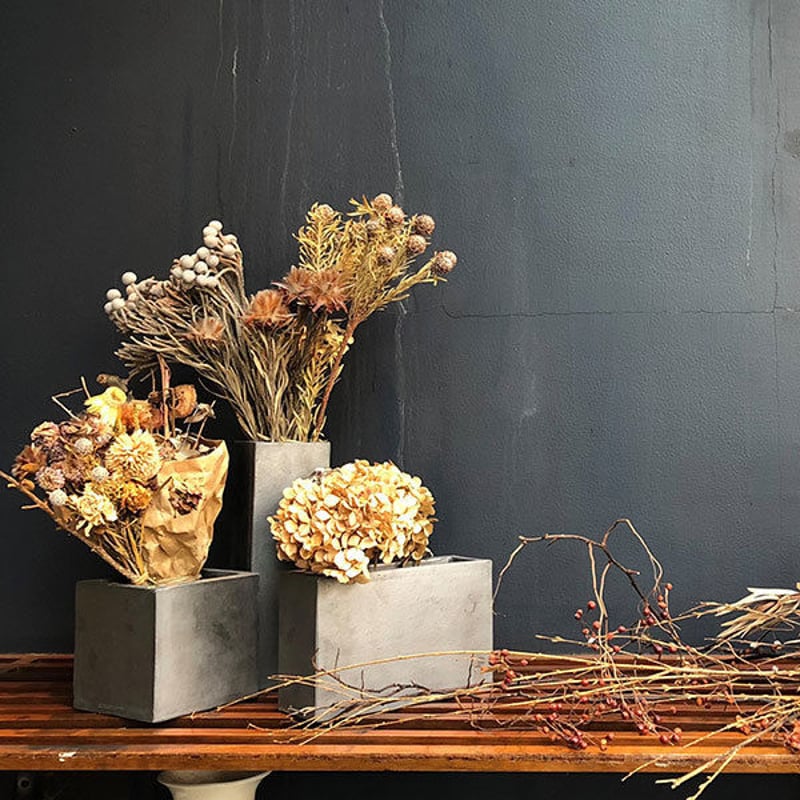 kawara dried flower vase (square) / 瓦のドライフラワーベー