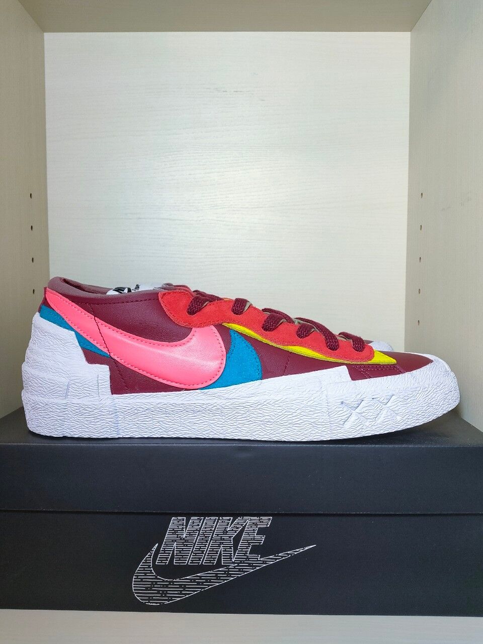 送料込/実質定価販売】NIKE BLAZER LOW/SACAI/KAWS ブレーザー LO