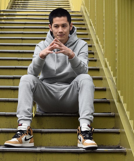 【奇跡の再入荷・1着限定】脚が長く見える5ポケットスウェットパンツ／Slim-fit Tapered Sweat Pants 杢グレー／GREY
