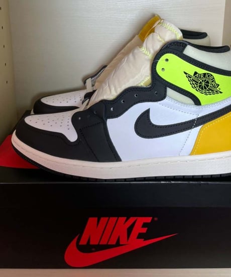 【送料込/実質定価販売】新品NIKE AIR JORDAN 1 RETRO HIGH OG VOLT GOLD