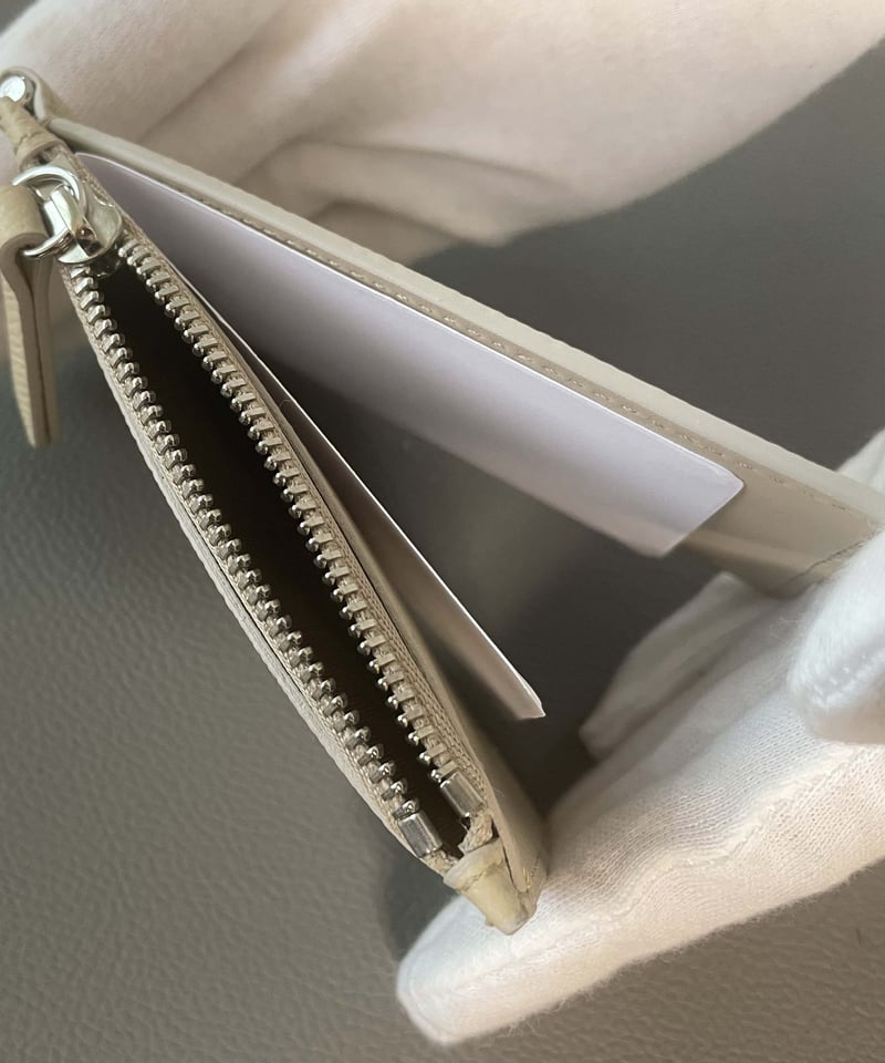 メゾンマルジェラ　折り財布　L字ファスナー　コンパクト　グレー メゾンマルジェラ折り財布L字ファスナーコンパクトグレー