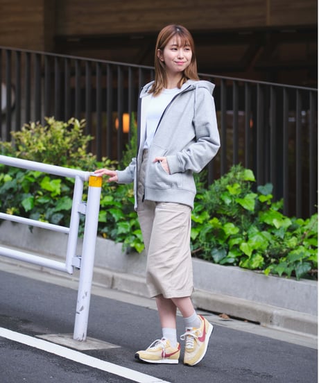 【超撥水】フードが立つ上質素材を使用したZIP UPパーカー／Raglan Zip Hooded Sweatshirt Heather Gray