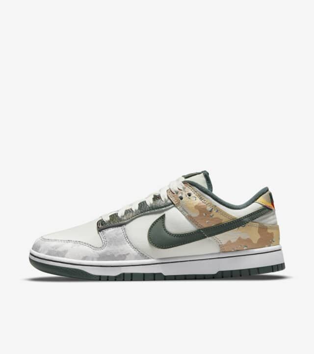 送料込/最安値】新品NIKE DUNK LOW SE Sail Multi-Camo | R 送料込/最安値】新品NIKE DUNK LOW SE Sail Multi-Camo | R