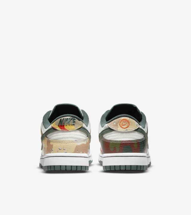 送料込/最安値】新品NIKE DUNK LOW SE Sail Multi-Camo | R