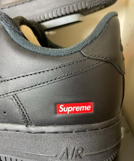 【送料込/最安値】新品 NIKE AIR FORCE 1 LOW BLACK "Supreme®"