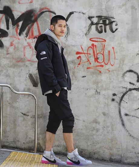 【完売御礼・再入荷ナシ】Slim-fit Tapered Sweat Pants BLK　19S-202