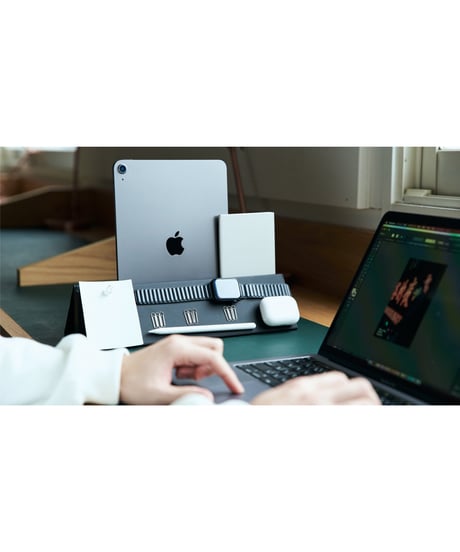 【特許取得】快適性を極めたPCケースの最高到達点／4WAY撥水本革パソコンケース／LEATHER ORIGAMI®