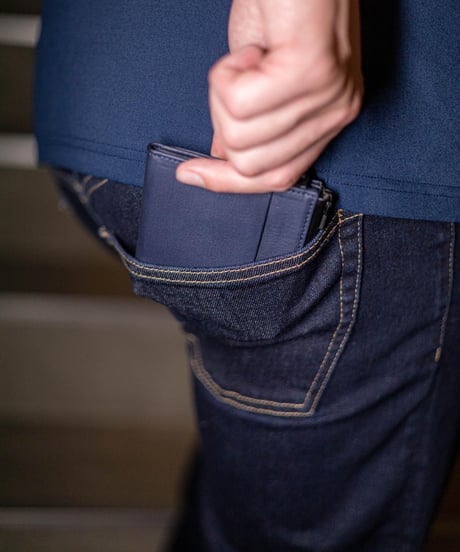 【1秒会計】最小・無くさない！国産の超撥水本革『天才ミニ財布／THE GENIUS WALLET』NAVY