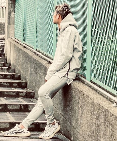 【奇跡の再入荷・1着限定】脚が長く見える5ポケットスウェットパンツ／Slim-fit Tapered Sweat Pants 杢グレー／GREY