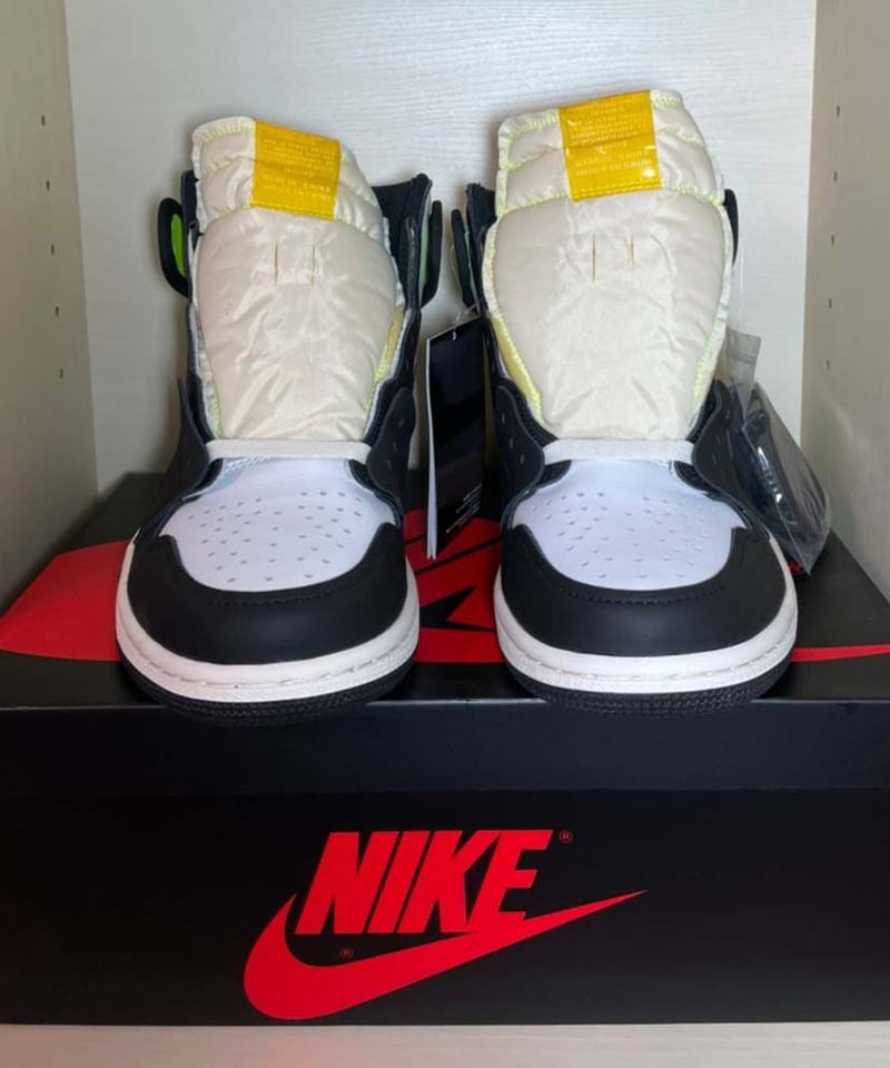 Nike Air Jordan 1 ボルト　ゴールド 猫型ロボット様 送料込/実質定価販売】新品NIKE AIR JORDAN 1 RETRO HIGH OG V