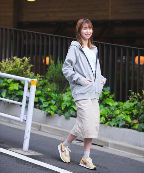 【超撥水】フードが立つ上質素材を使用したZIP UPパーカー／Raglan Zip Hooded Sweatshirt Heather Gray