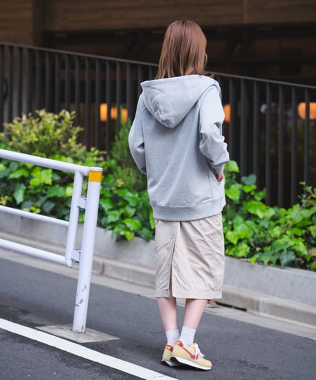 【超撥水】フードが立つ上質素材を使用したZIP UPパーカー／Raglan Zip Hooded Sweatshirt Heather Gray